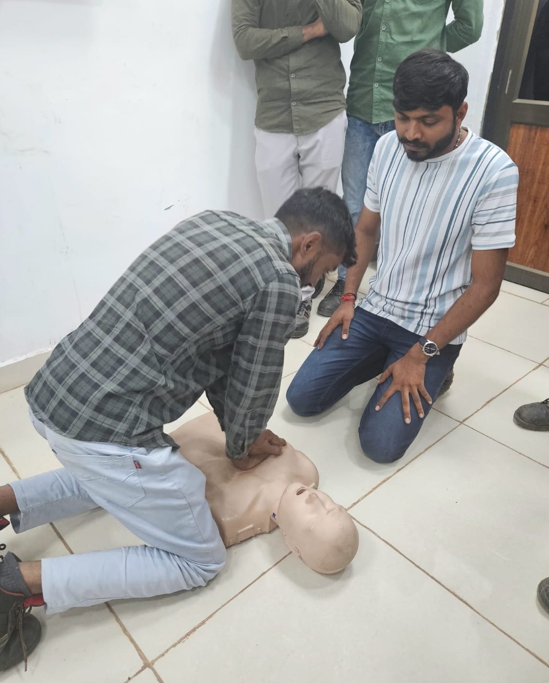 ghodbunder road high rise safe