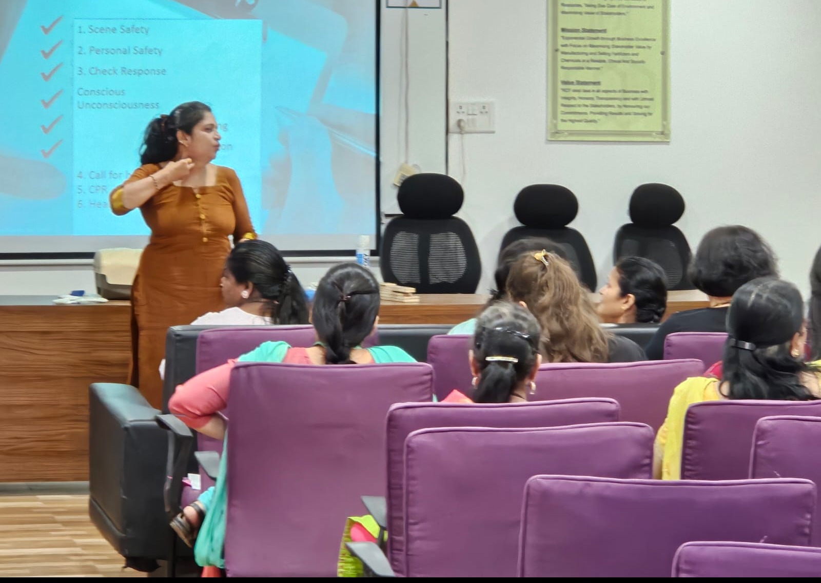 weekend cpr certification cour