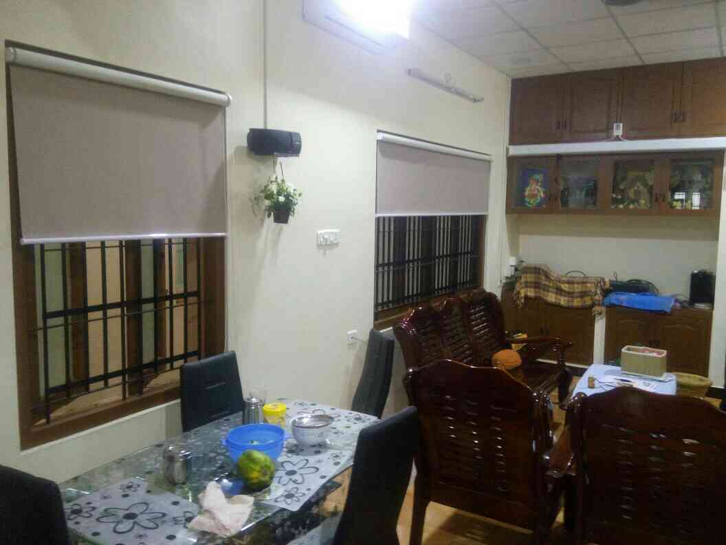 Roller blinds .Curta