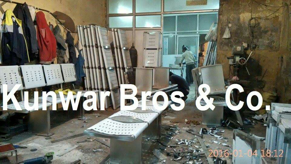 Manufacturer and sup