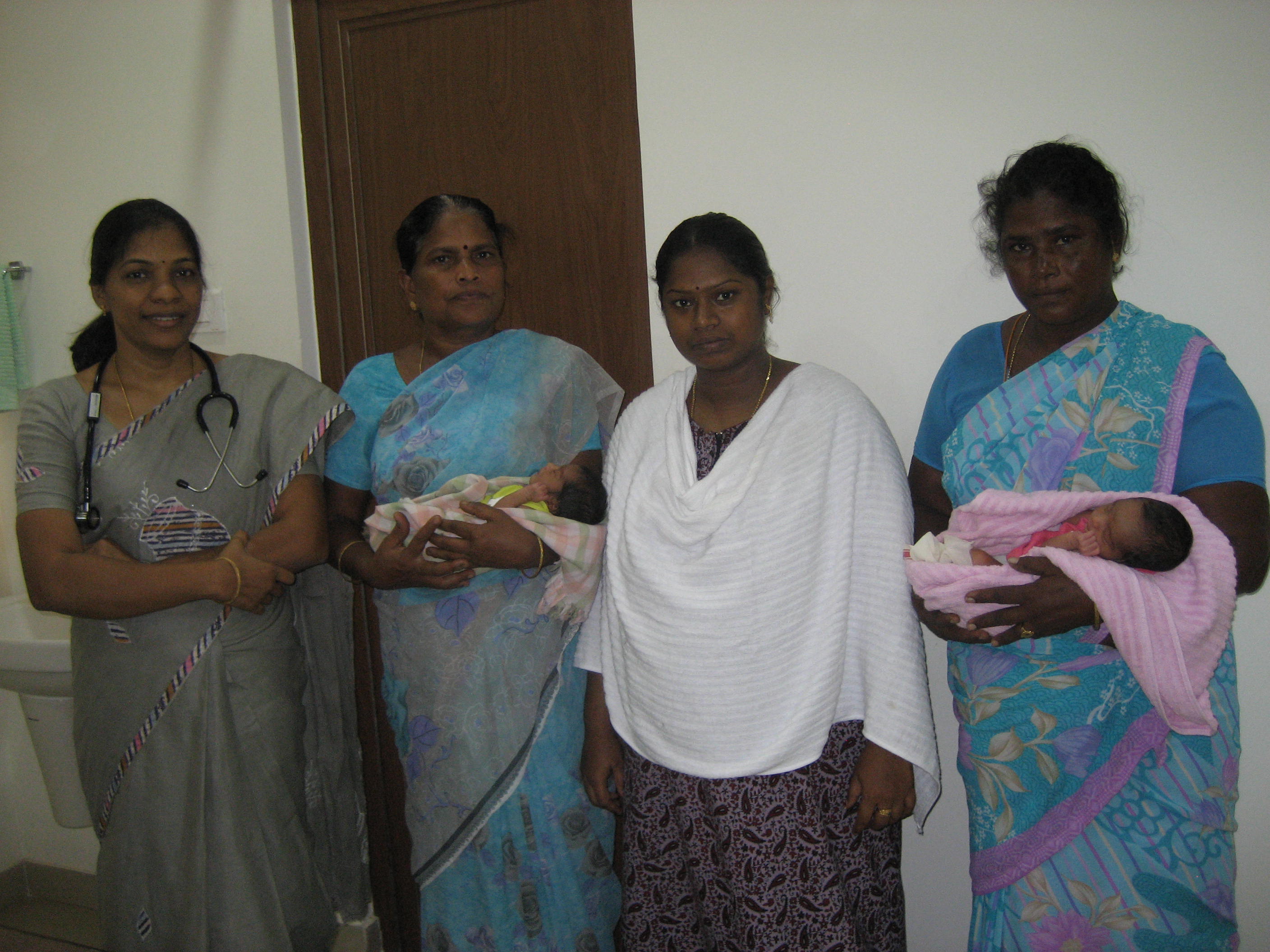 Normal delivery of both twin babies in Harini s... main image