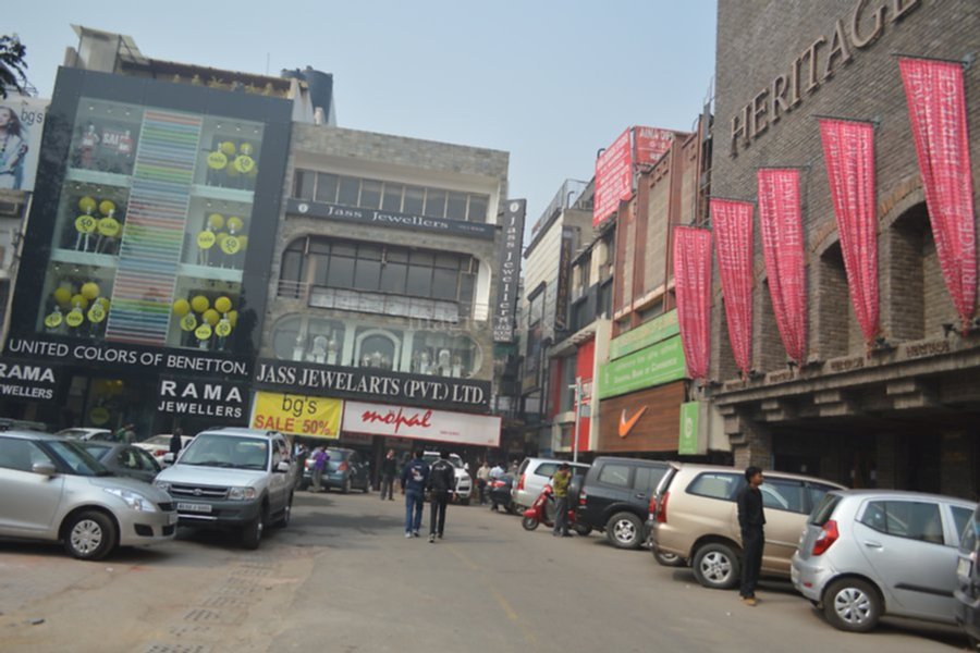 residential property : PLACES TO VISIT in New Delhi, India