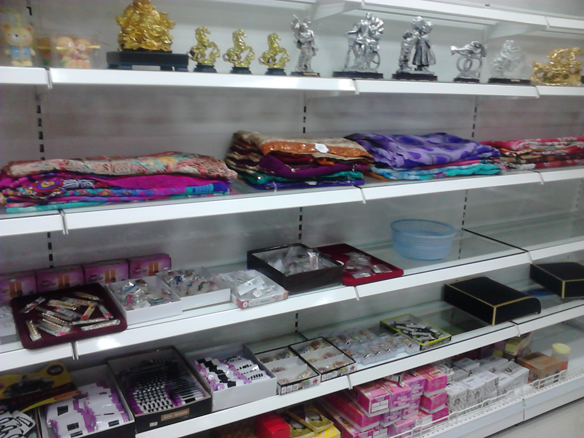 Supermarket racks in