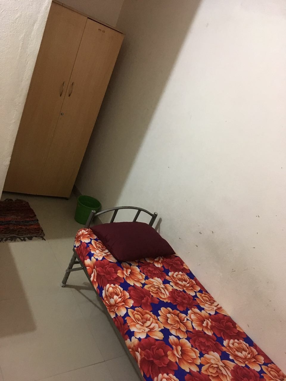 single room with tab