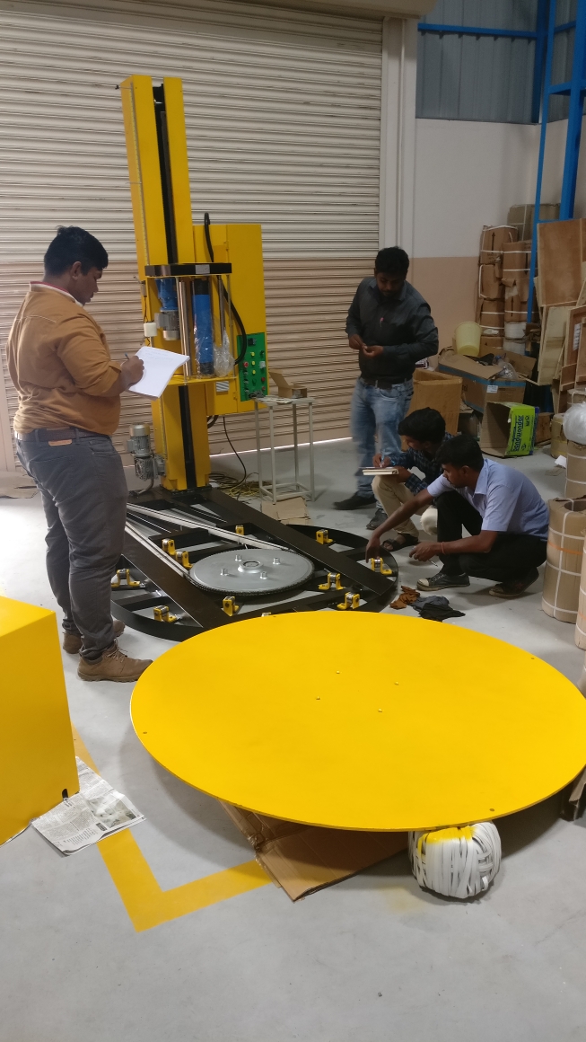 Pallet stretch wrapping machine getting ready for CENTRA AUTOPAC