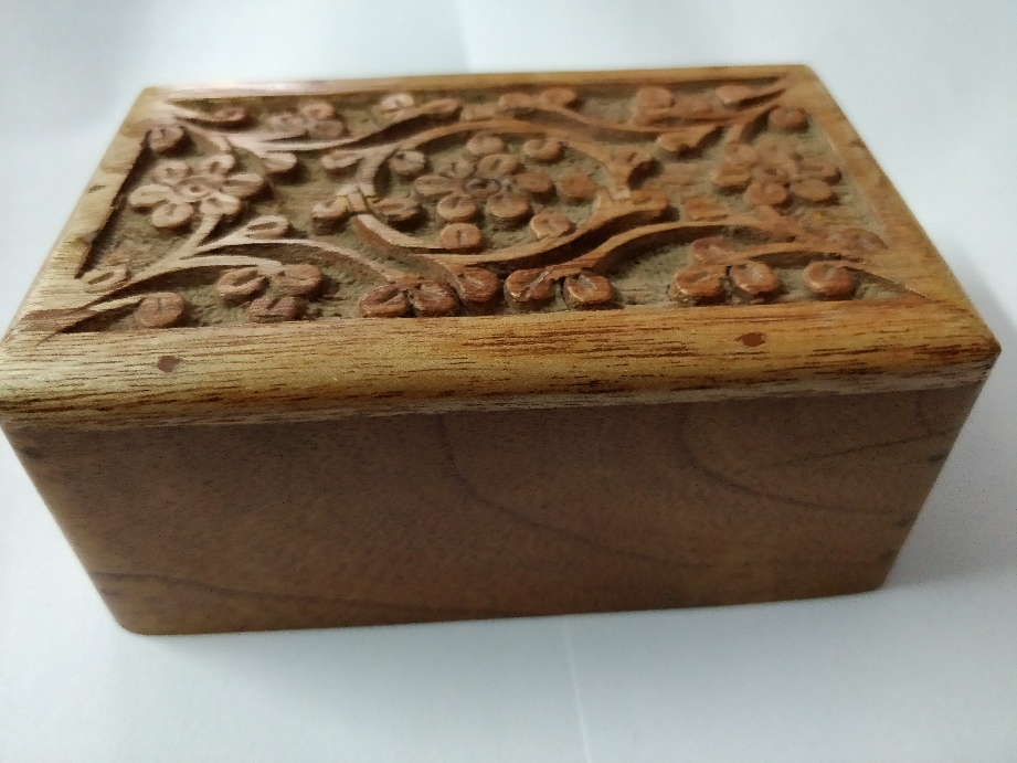 Wooden Pet UrnsWe
