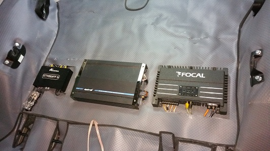 Installed dual ampli