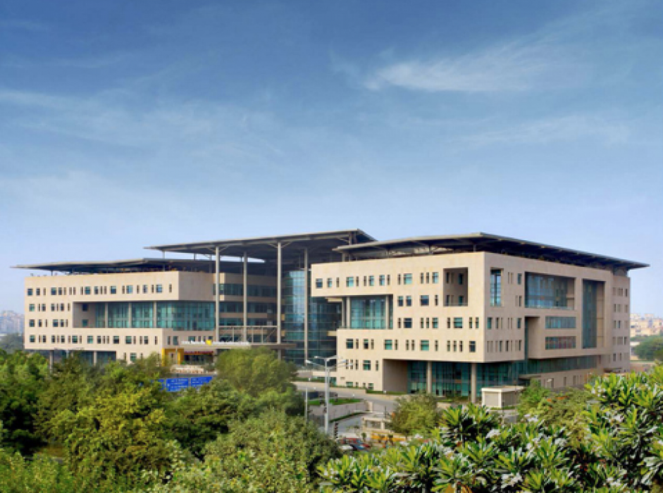Best Hotel Near Punjab Na Hotel Shhaurya