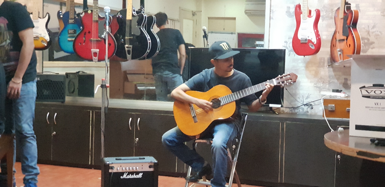 Learn Guitar, a hobb