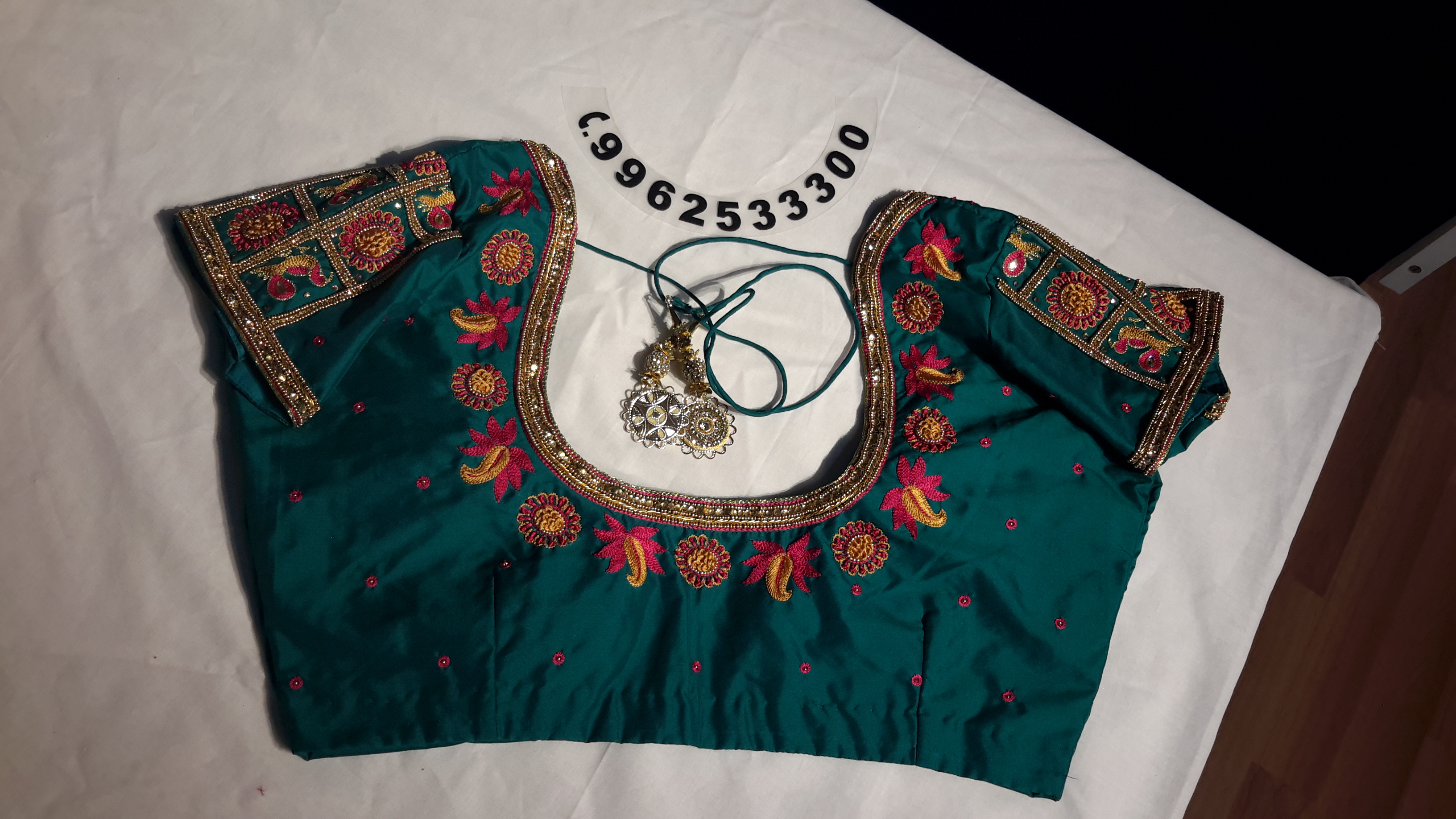 Embroidery Fancy Blo