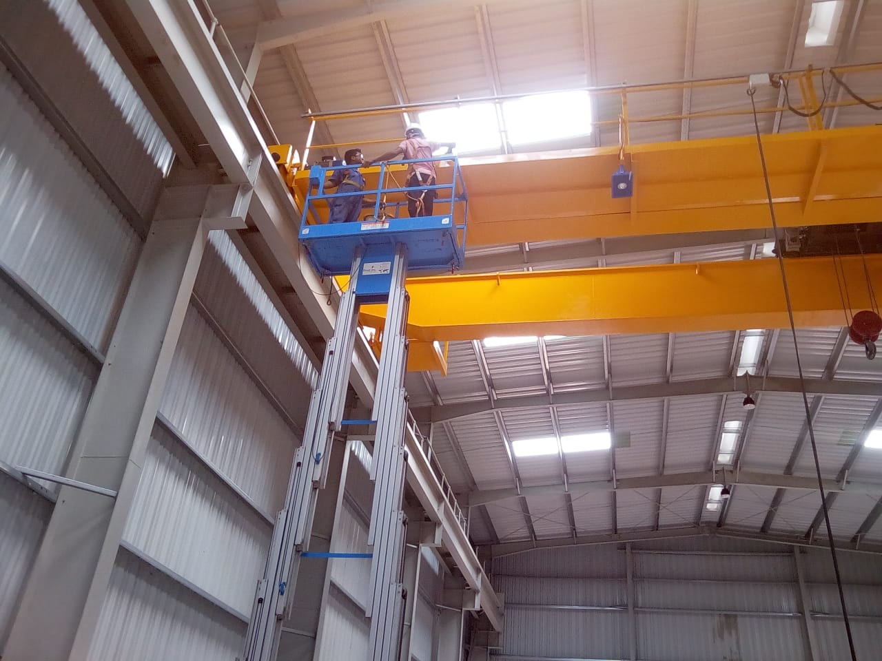Dual Mast Aerial Wor