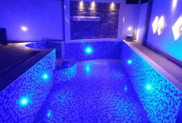 Under Water Swimming Pool Led Lights Giving A Flare Lighting Under Water Swimming Pool Led Lights