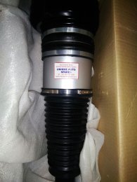7L8616040D
