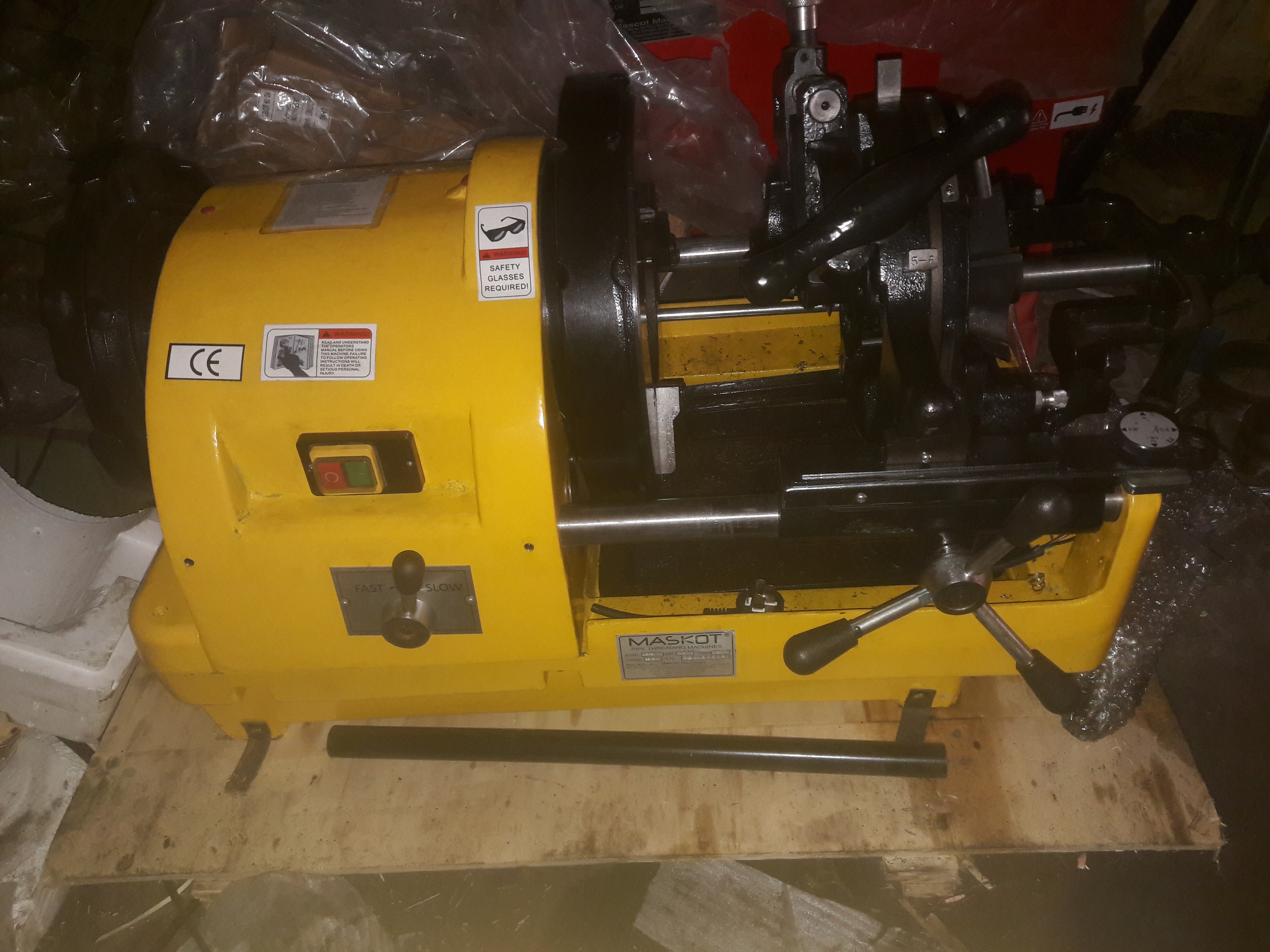 electric Pipe Threading machines in delhi far Mascot Machines 9810137375