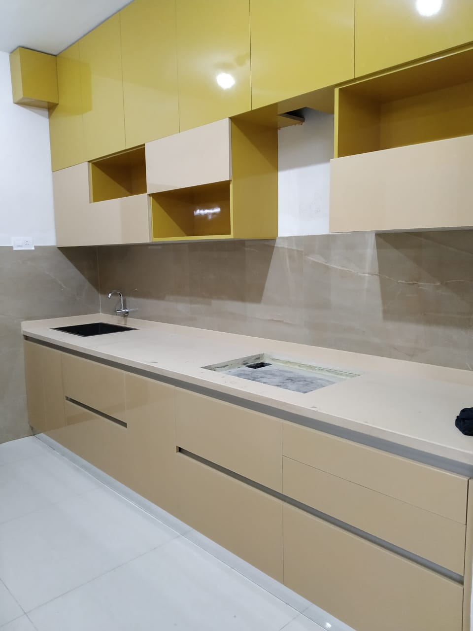 Modular Kitchen Design In Mr Mrs And Furniture08048036026 Pune India