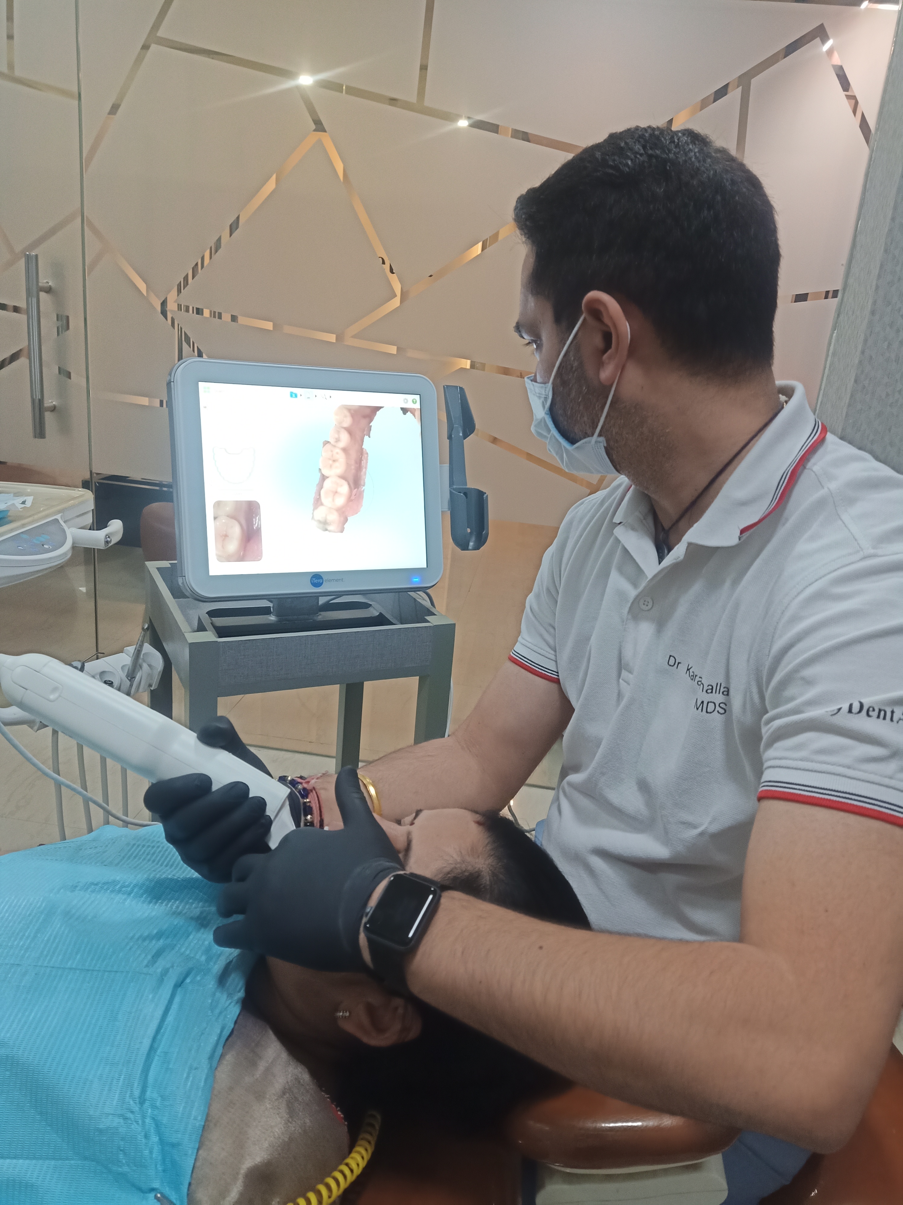 An alternative to traditional metal braces , Invisalign uses a series