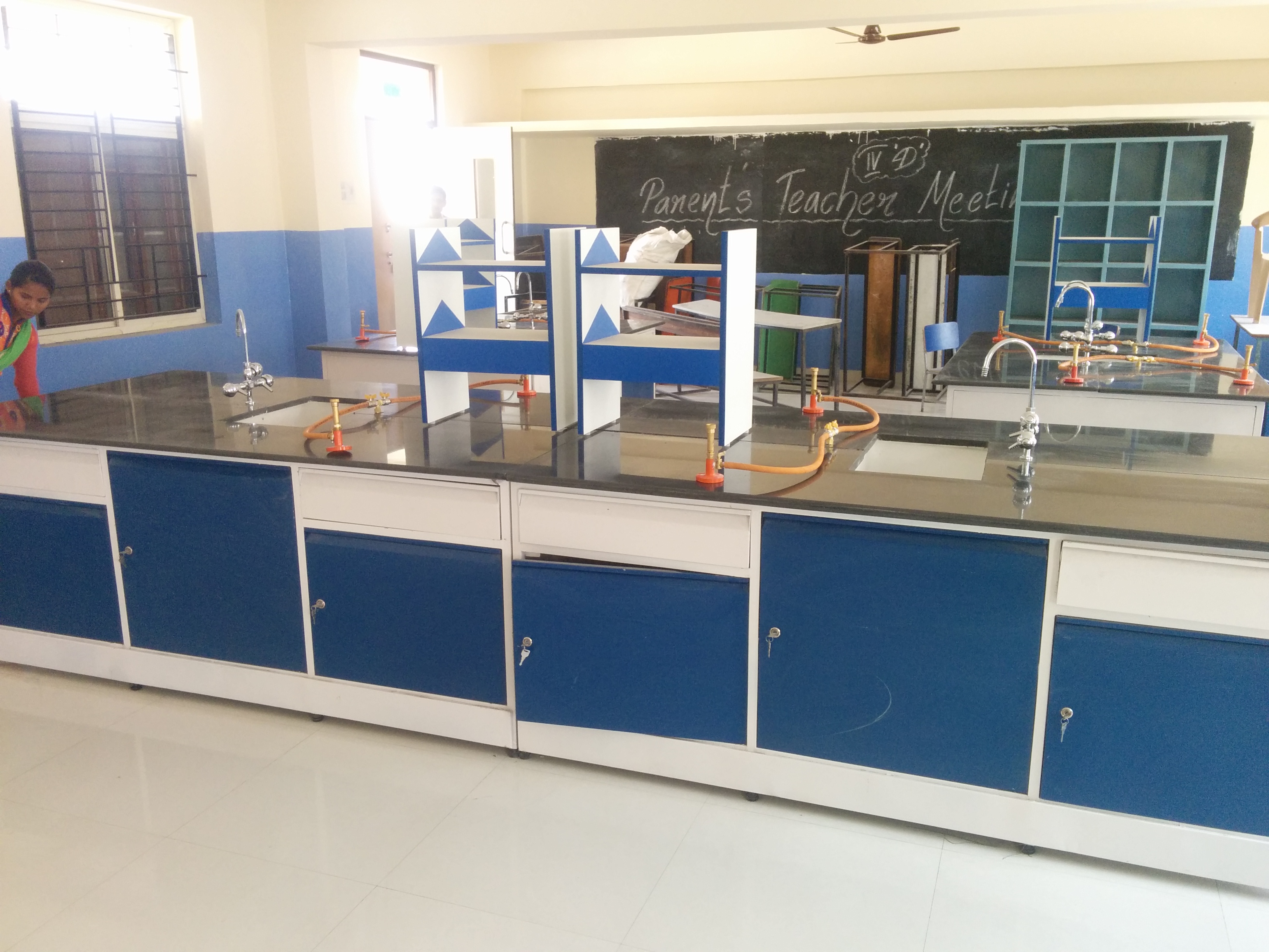 Lab furniture bangalore Lab Tables bangalore Sch Bharat Scientific World