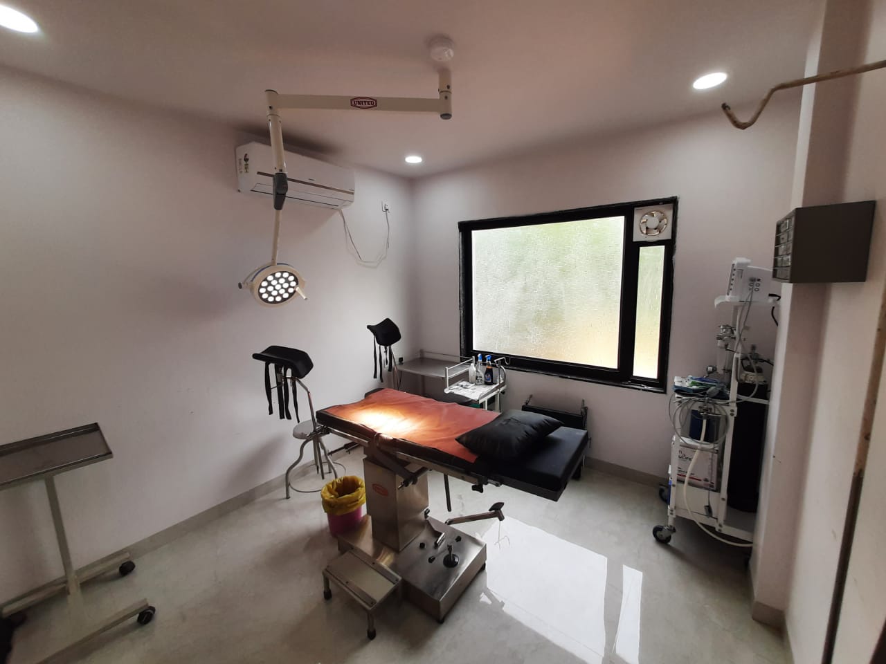 Piles Hospital in Warora . Piles doctor in Waro... main image
