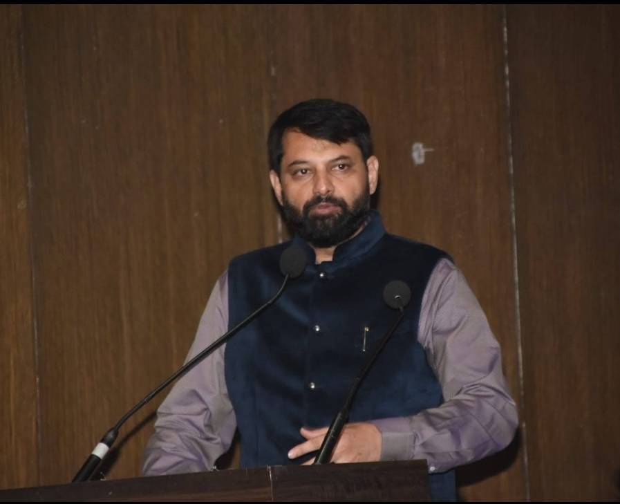 Delivery the oration on occasion of Smt. Malti ... main image