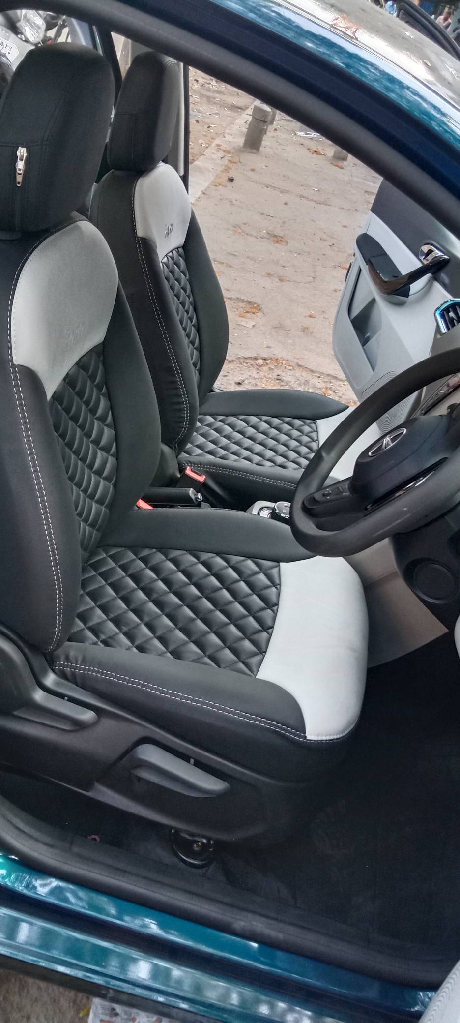 Best qwality seat co Swastik Car Decor in Pune, India