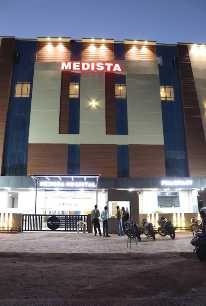 Medista Hospital provide you the best treatment... main image