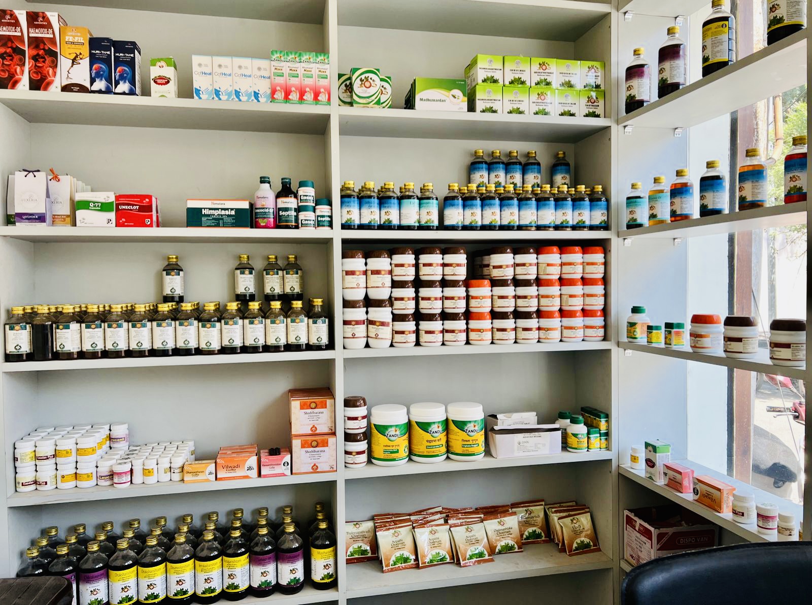 ayurvedic pharmacy in trichy
Malakar Ayur Care hav... main image