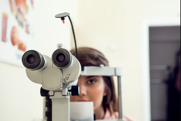Understanding Detached Retina Treatment at Isha... main image