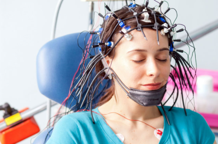 EEG (Electroencephalogram) at Vivekanand Arogya... main image