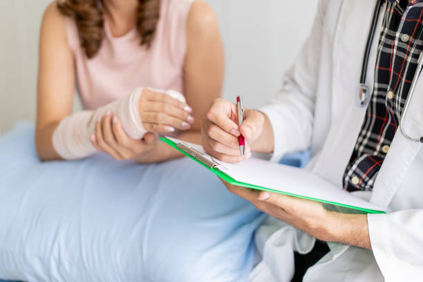 Effective Bone Fracture Treatment at KC Hospital i... main image