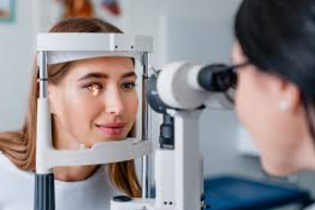Advanced Retina Treatment by Laser at Isha Netr... main image