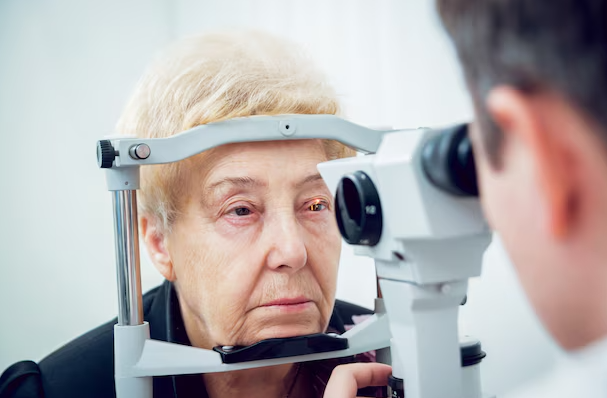 Cataract: Understanding Symptoms and Treatments Ca... main image