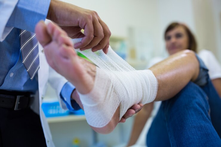 Bone Fracture Treatment in Ambattur Experiencin... main image
