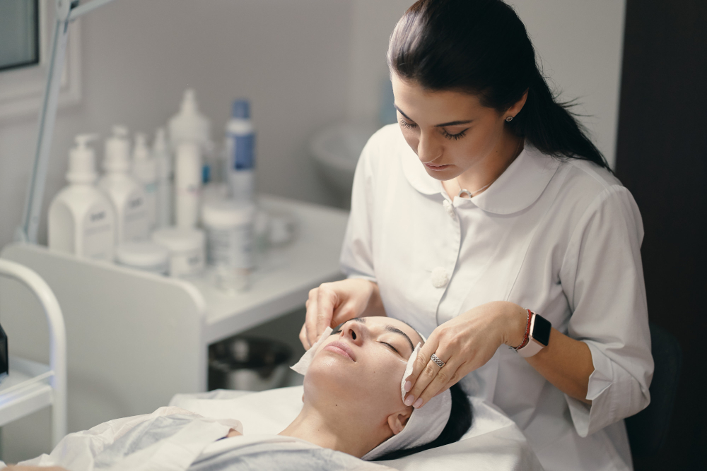 Skin Doctor in Nungambakkam for Professional Skin ... main image