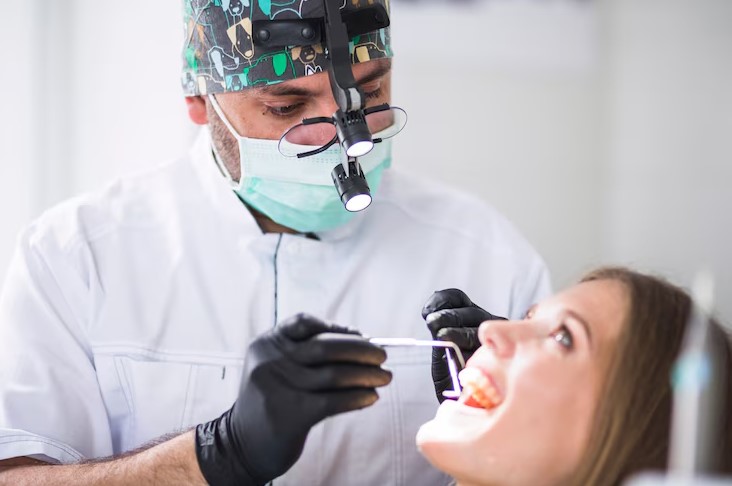 Best Dental Surgeons in Nashik: Top Quality Car... main image