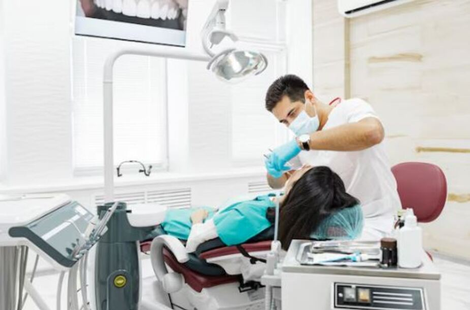 Best Dental Clinic in Umred Road – High-Quality... main image
