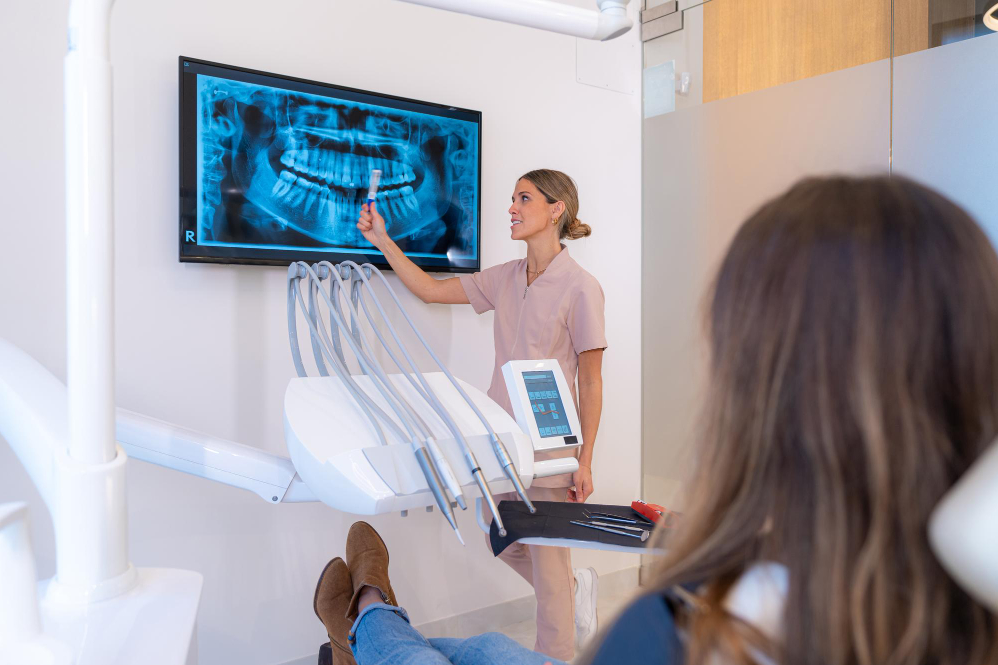Best CGHS Panel Dental Clinic – Expert Services... main image