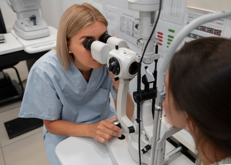 Retina Specialist Near Bannerghatta Road Findin... main image