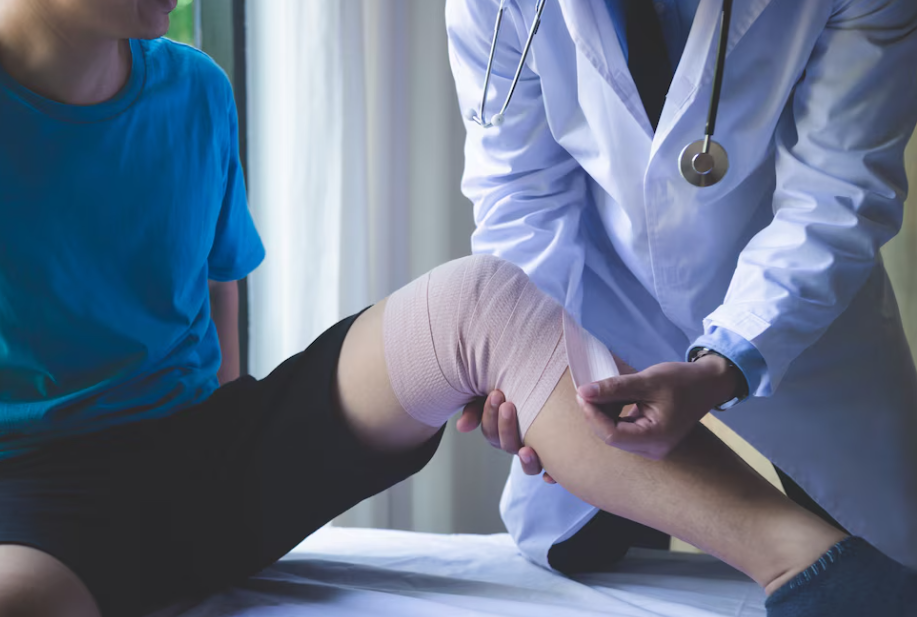 Arthroscopy and Sports Injury Treatment in New ... main image