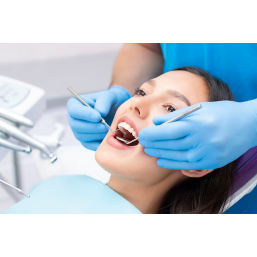 Skilled Dentist in Nagpur for Preventive and Re... main image