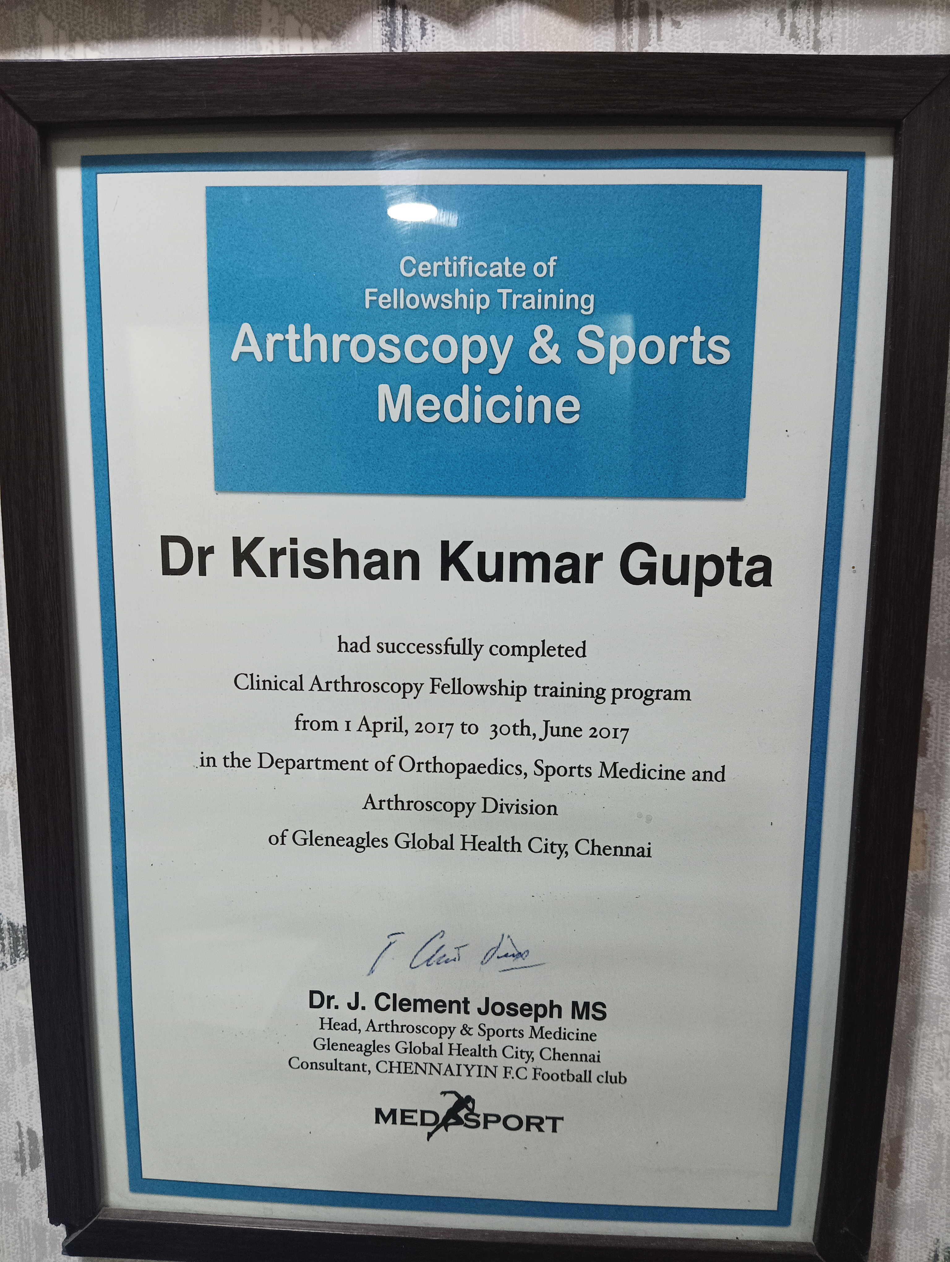 Best Sports Injury Clinic in Gaur City main image