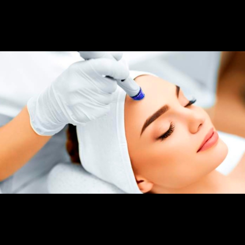 HydraFacial and Medi-Facial Therapy in Nashik – Cl... main image