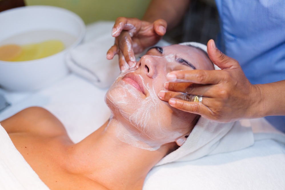 Medicated Facials in Chennai – Rejuvenate at Alwar... main image