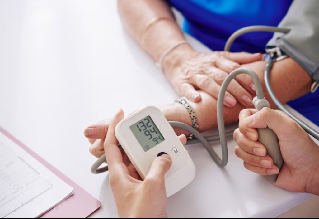Diabetes And Hypertension Management In New Del... main image