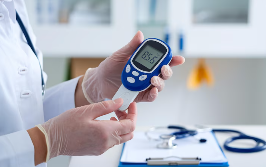 Diabetic Hospital in Thirumullaivoyal – Dedicat... main image