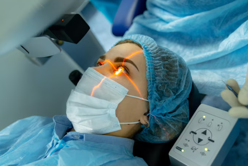 Cataract Eye Surgery in Katraj Pune Blurred vis... main image
