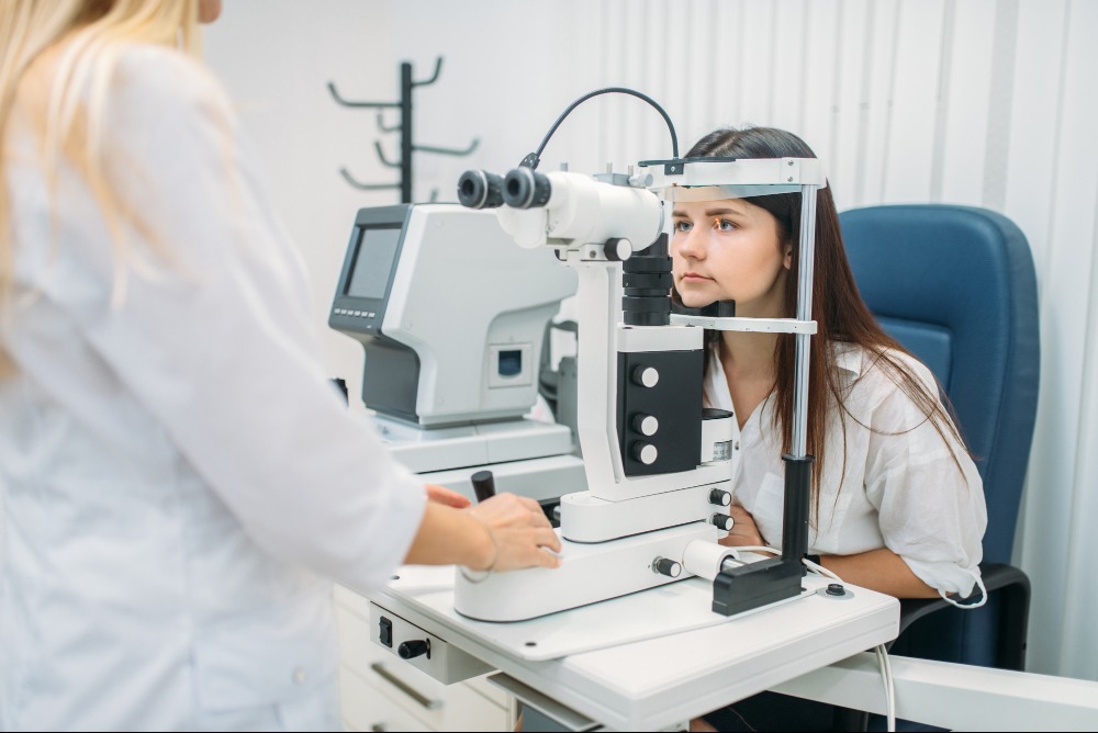Advanced Eye Care with Our Ophthalmology Depart... main image