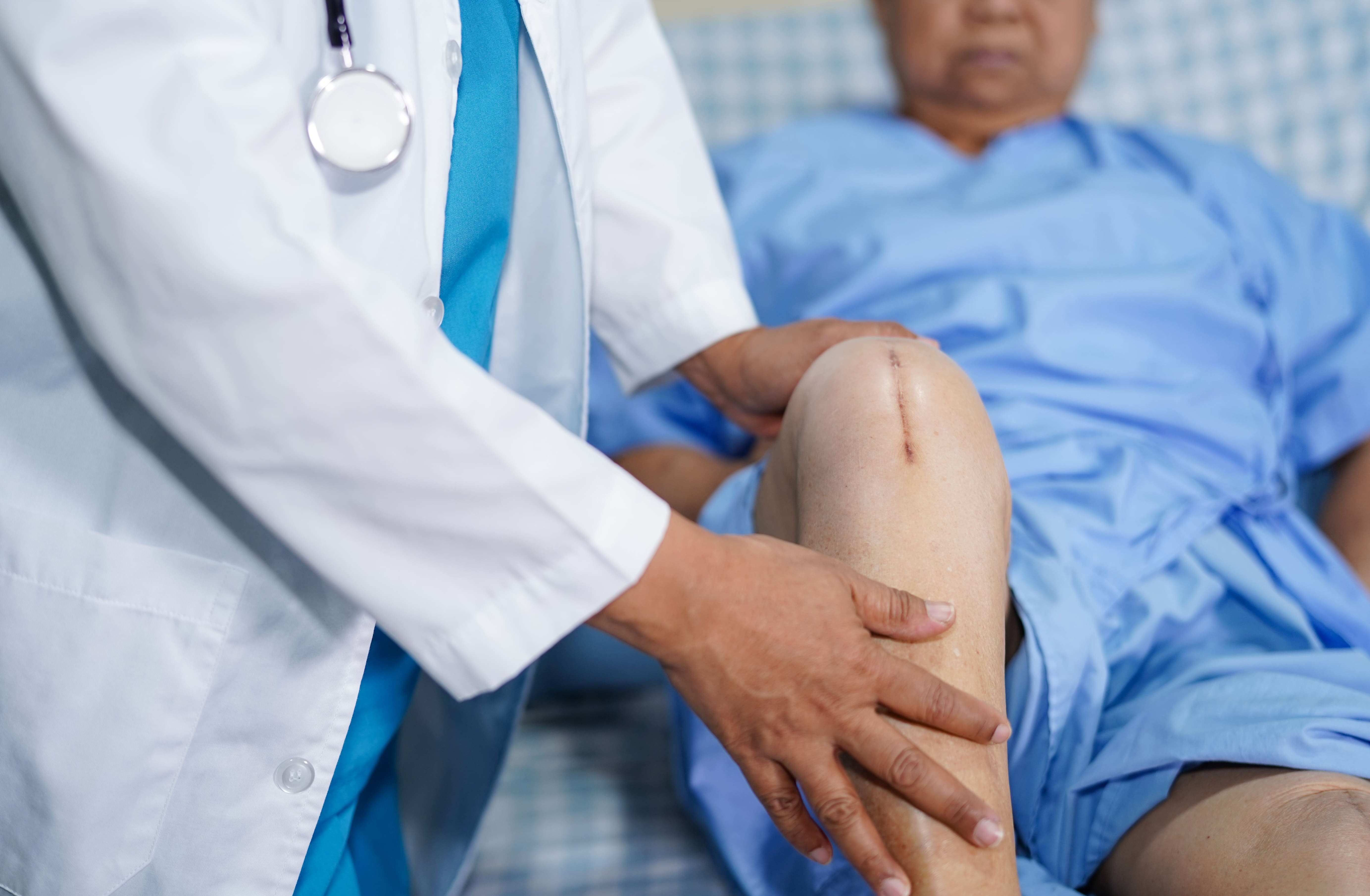 Knee Replacement Hospital In Wakad – Trusted Re... main image