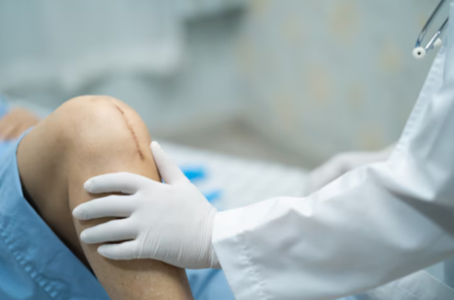 Knee Replacement Surgeon in Pimpri for Advanced... main image