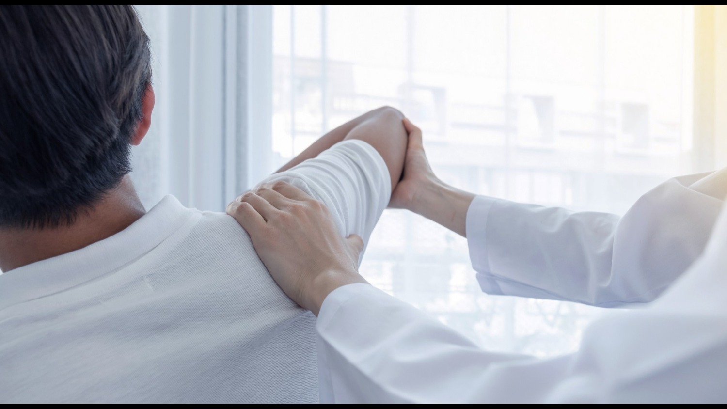 Shoulder Surgery Hospital In Wakad – Effective ... main image