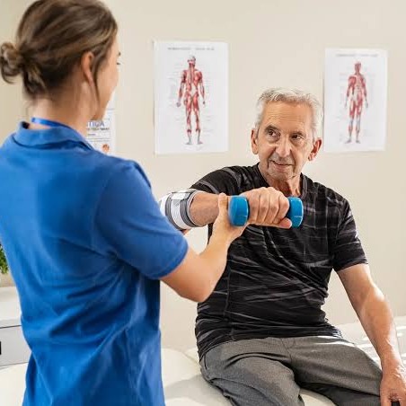 Geriatric Physiotherapy Treatment & Benefits main image